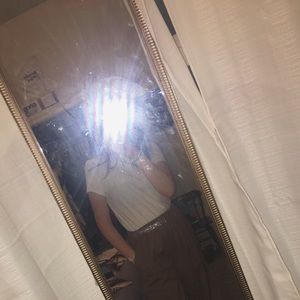 Meet your Posher, Chloe